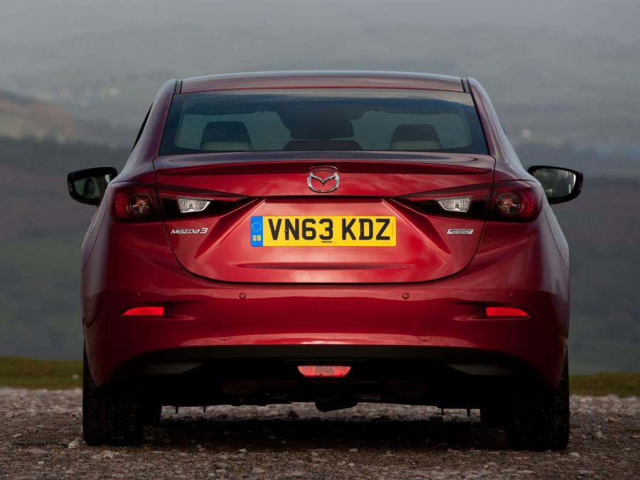  Mazda3 Sedan 2013 года  (UK) (фото 13 из 22)